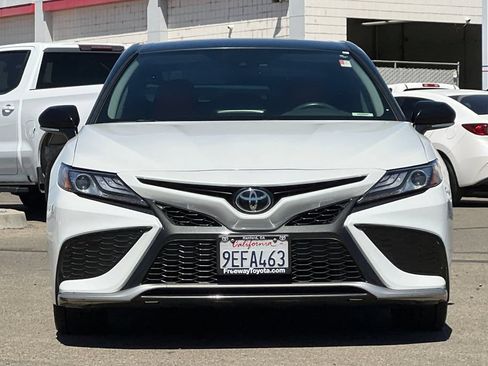 Used 2023 Toyota Camry XSE FWD image 11