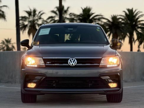 Used 2019 Volkswagen Tiguan SEL Premium R-Line FWD image 9