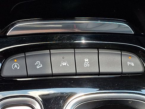 Used 2023 Buick Envision Essence w/ Sport Touring Package AWD/4WD image 26