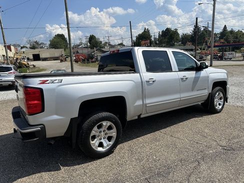 Used 2018 Chevrolet Silverado 1500 LT w/ All Star Edition AWD/4WD image 3