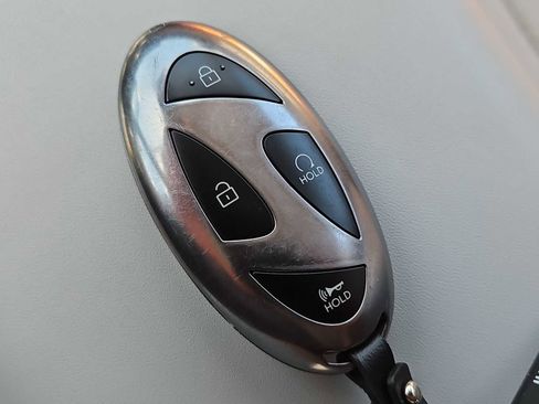Certified 2025 Hyundai Kona SEL FWD image 33