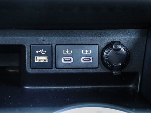 Certified 2024 Toyota Highlander XSE FWD image 29
