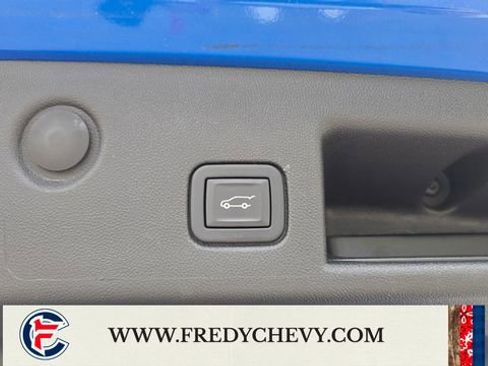 Used 2024 Chevrolet Equinox LT FWD image 18