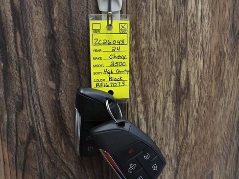 Used 2024 Chevrolet Silverado 2500 High Country w/ High Country Premium Package image 35