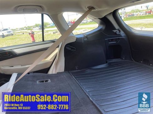 Used 2019 Subaru Outback 2.5i AWD/4WD image 29
