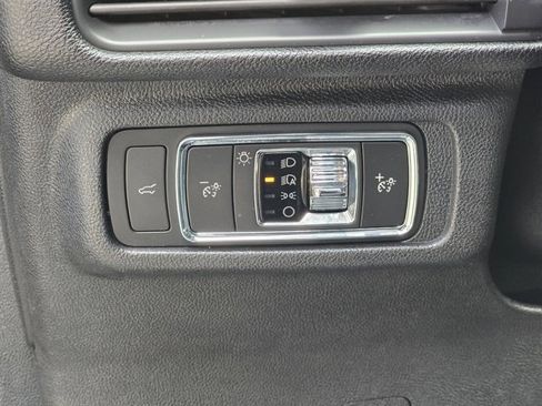 Used 2022 Lincoln Corsair Reserve w/ Equipment Group 201A image 19