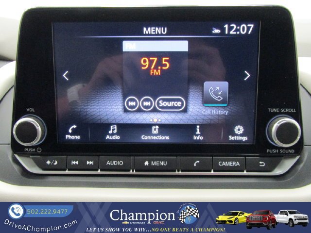 Used 2024 Nissan Rogue SV w/ SV Premium Package AWD/4WD image 6