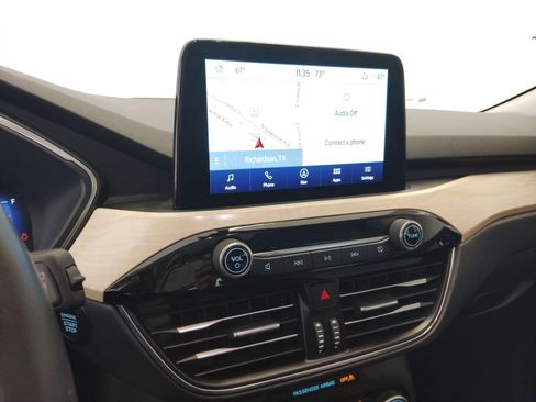 Certified 2022 Ford Escape Titanium w/ Titanium Elite Package image 19