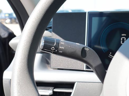 Used 2025 Hyundai Sonata SEL FWD image 16