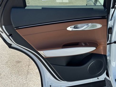 New 2026 Genesis GV70 2.5T Advanced AWD/4WD image 22