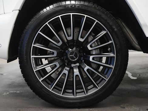 Used 2025 Mercedes-Benz G 63 AMG AMG G 63 image 12