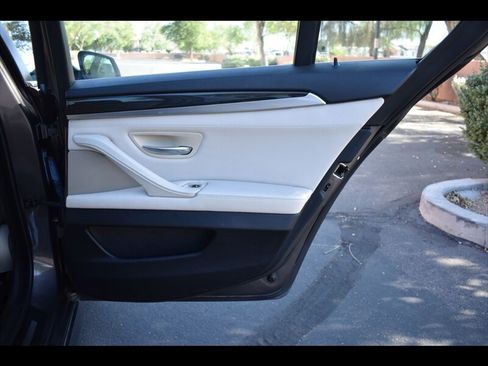 Used 2012 BMW 528i Sedan RWD image 28
