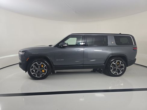 Used 2023 Rivian R1S Adventure AWD/4WD image 2