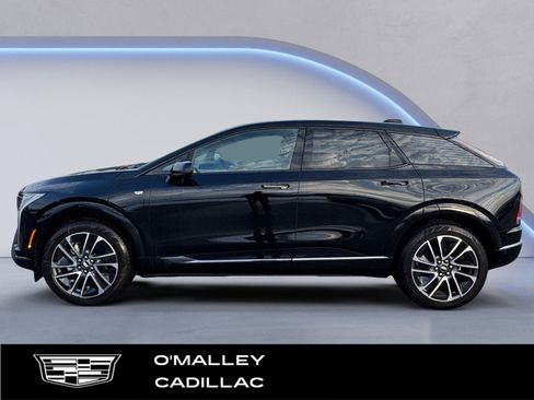 New 2026 Cadillac Optiq Sport 1 w/ LPO, Floor Liner Package image 2