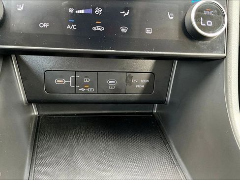 Used 2025 Hyundai Sonata SEL FWD image 34