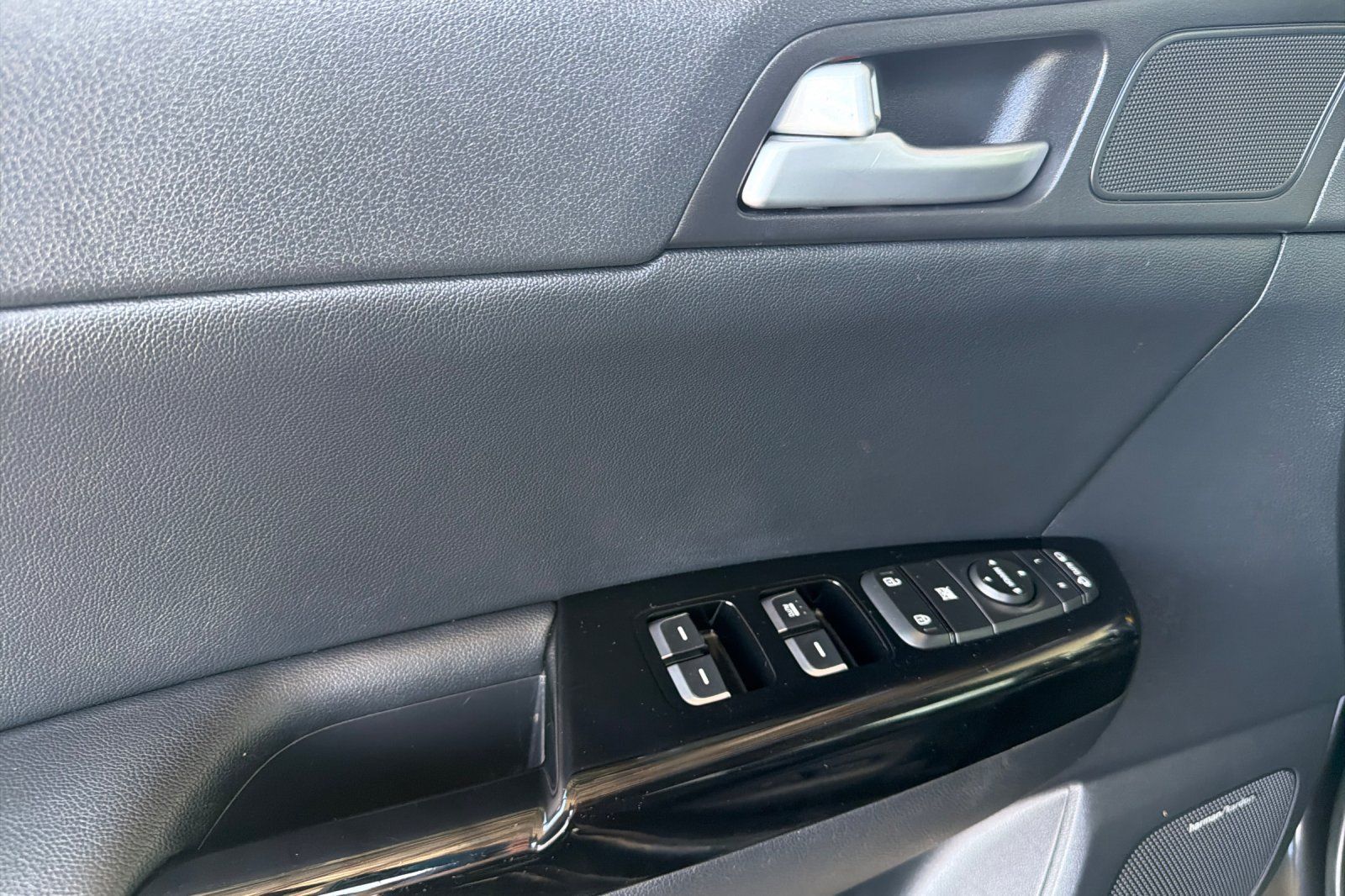 Used 2017 Kia Sportage SX AWD/4WD image 10