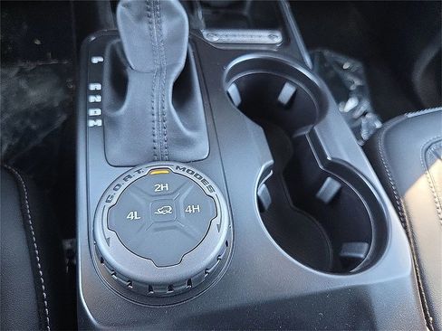 New 2025 Ford Bronco Outer Banks image 20