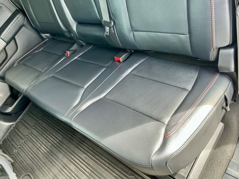 Used 2024 Ford F350 Lariat w/ FX4 Off-Road Package image 30