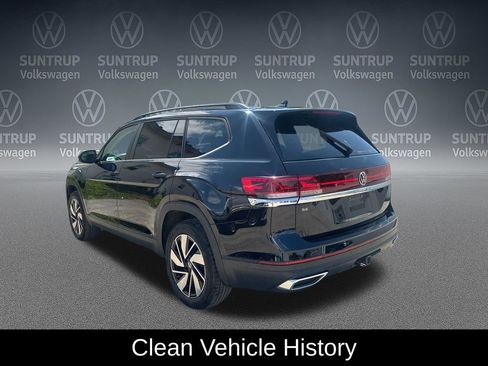 Used 2025 Volkswagen Atlas SE FWD image 3