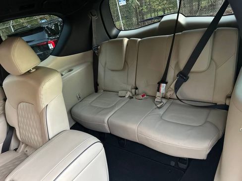 Used 2021 INFINITI QX80 Sensory w/ All-Season Package image 21