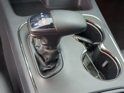 Used 2018 Dodge Durango R/T w/ Technology Group AWD/4WD image 26