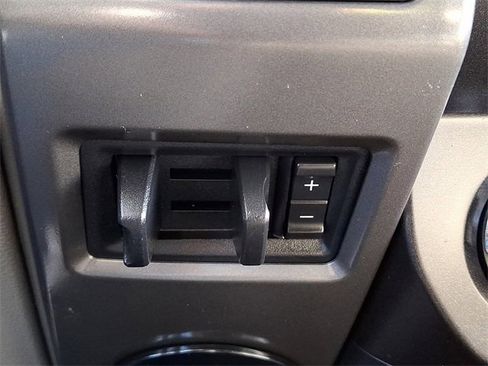 Used 2018 Ford F250 XLT image 24