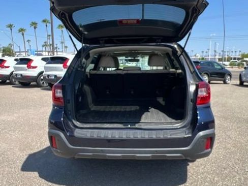 Used 2018 Subaru Outback 2.5i Limited AWD/4WD image 29