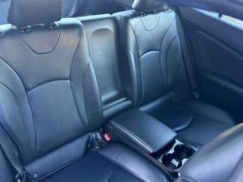 Used 2017 Toyota Prius Prime Premium image 12