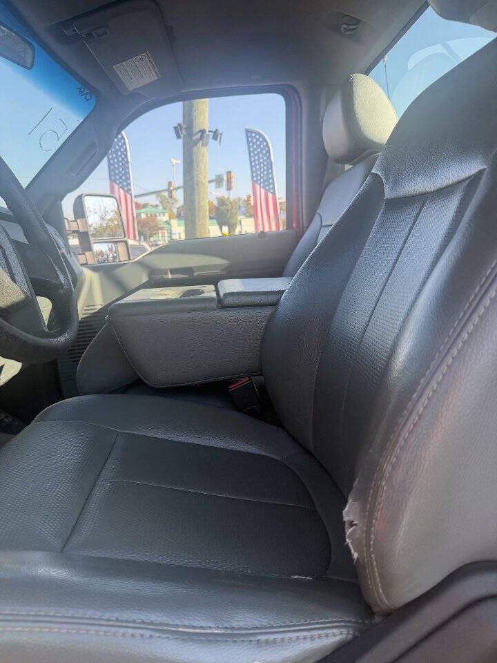 Used 2012 Ford F350 XL w/ XL Value Pkg AWD/4WD image 4