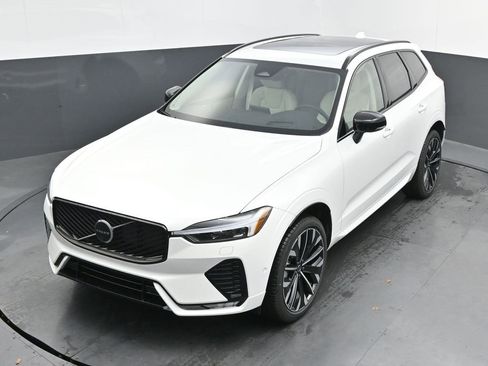 New 2026 Volvo XC60 B5 Ultra w/ Protection Package Premier image 33