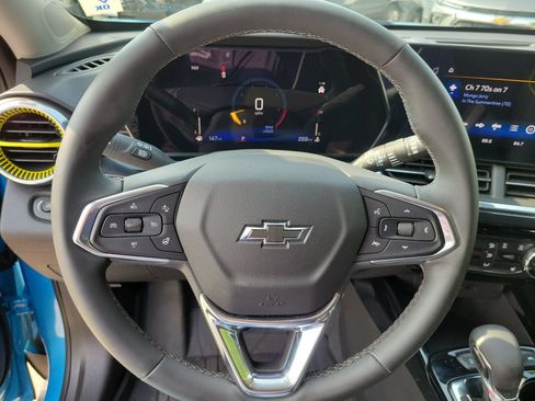 Used 2025 Chevrolet Trax ACTIV w/ Driver Confidence Package FWD image 22