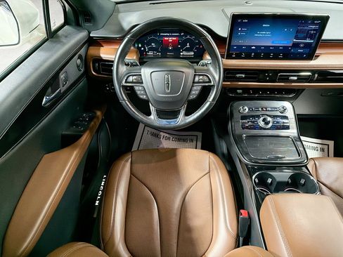 Used 2021 Lincoln Nautilus Reserve image 16