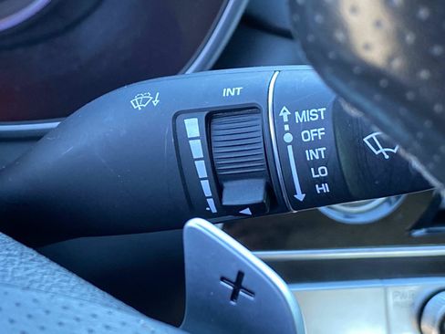 Used 2019 Genesis G70 2.0T Advanced AWD/4WD image 19