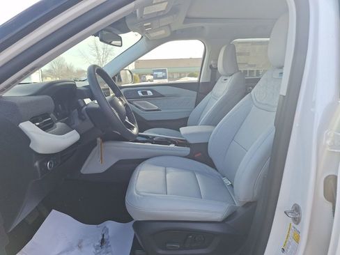 New 2026 Ford Explorer Platinum w/ LUX Leather Package image 10