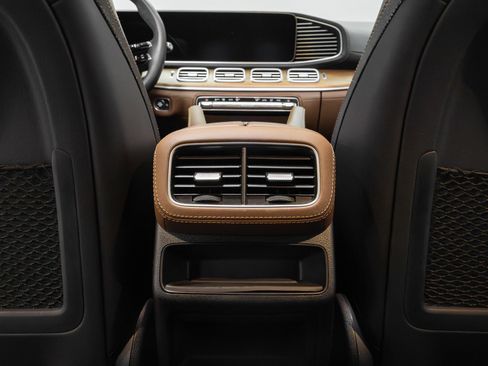 Used 2024 Mercedes-Benz GLE 53 AMG 4MATIC Coupe image 27