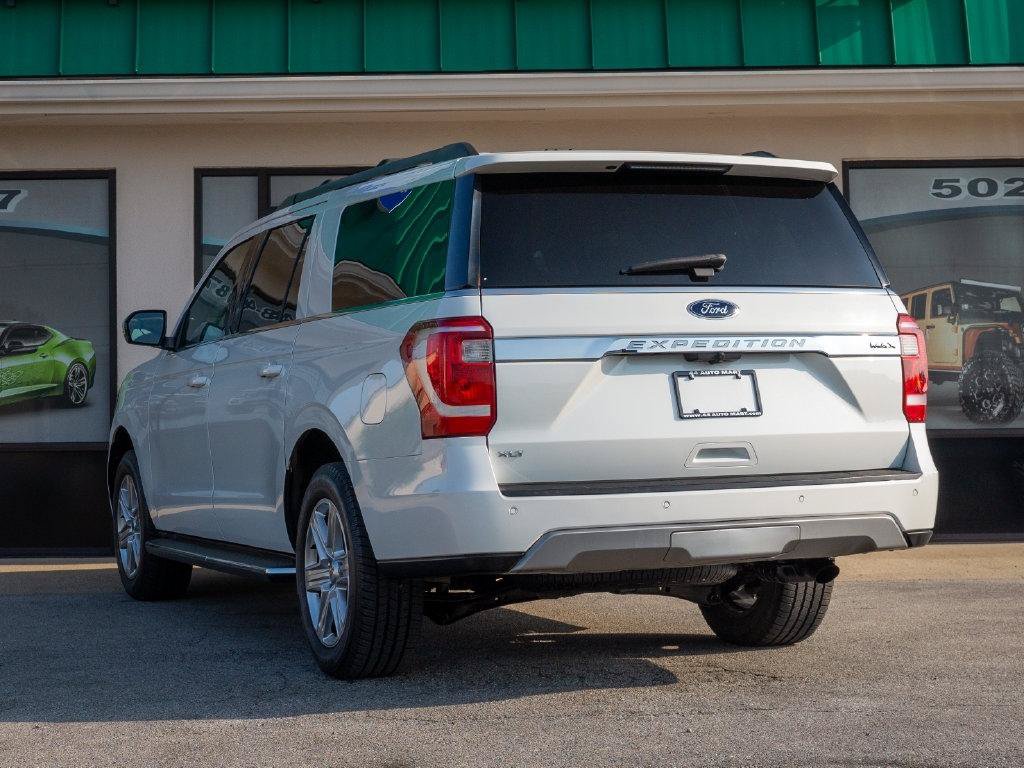 Used 2020 Ford Expedition Max XLT w/ Equipment Group 202A RWD image 4