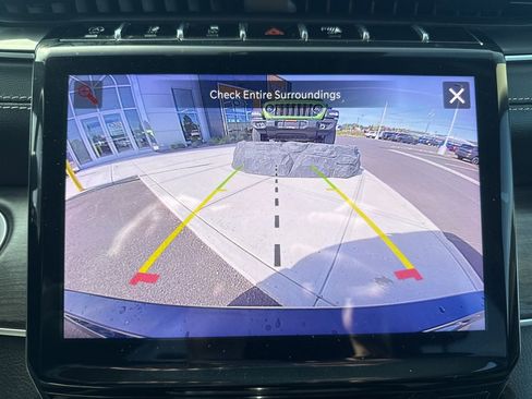 Used 2023 Jeep Grand Cherokee L Limited w/ Black Appearance Package image 47