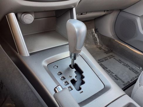 Used 2010 Subaru Forester 2.5X Premium image 28