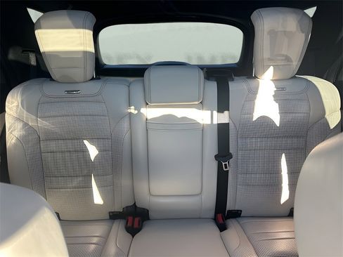 Used 2015 Mercedes-Benz ML 63 AMG 4MATIC image 12