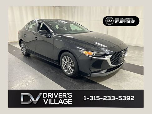 Used 2024 MAZDA MAZDA3 s FWD image 1