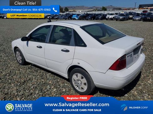 Used 2007 Ford Focus ZX4 Sedan FWD image 3