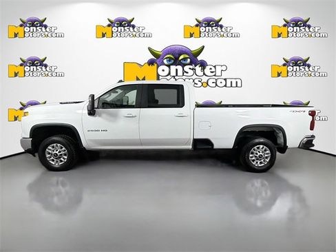 Used 2024 Chevrolet Silverado 2500 LT image 8