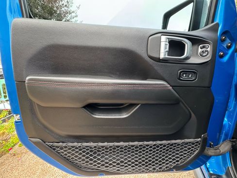 Used 2022 Jeep Gladiator Rubicon image 24