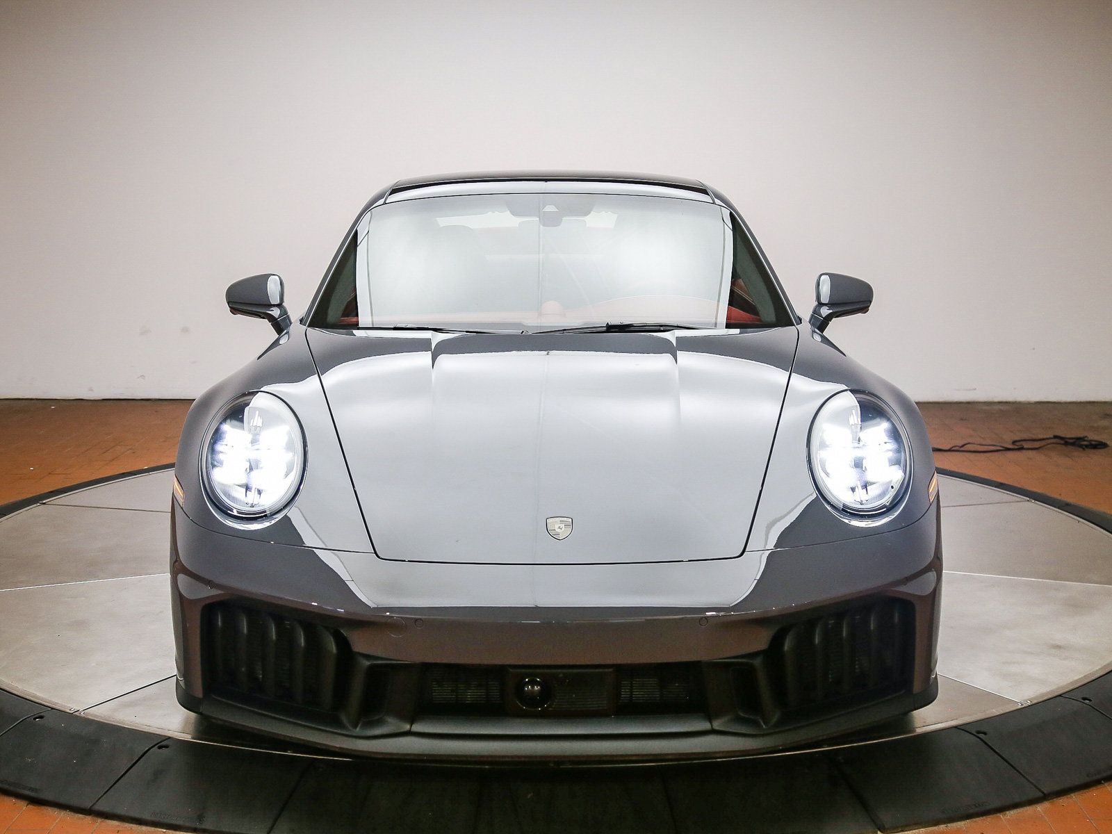 Certified 2025 Porsche 911 Carrera GTS RWD image 3