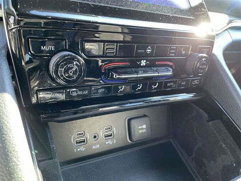 Used 2021 Jeep Grand Cherokee L Laredo image 25