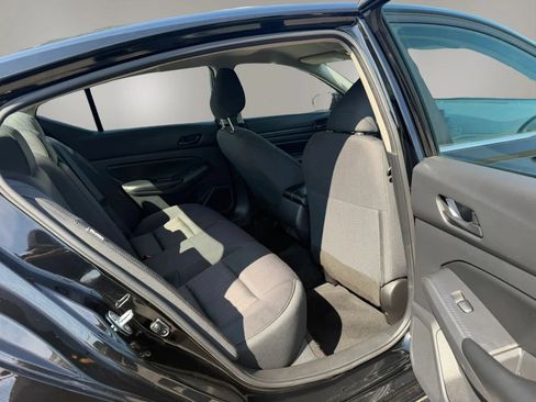 Used 2024 Nissan Altima 2.5 S FWD image 27