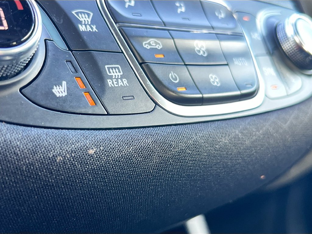 Used 2024 Chevrolet Malibu LT FWD image 19