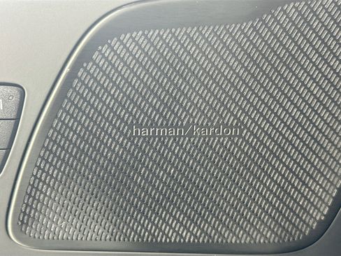 Used 2022 Volvo XC60 B5 Inscription w/ Protection Package Premier image 19