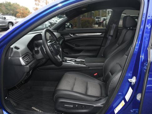 Used 2022 Honda Accord Sport image 7