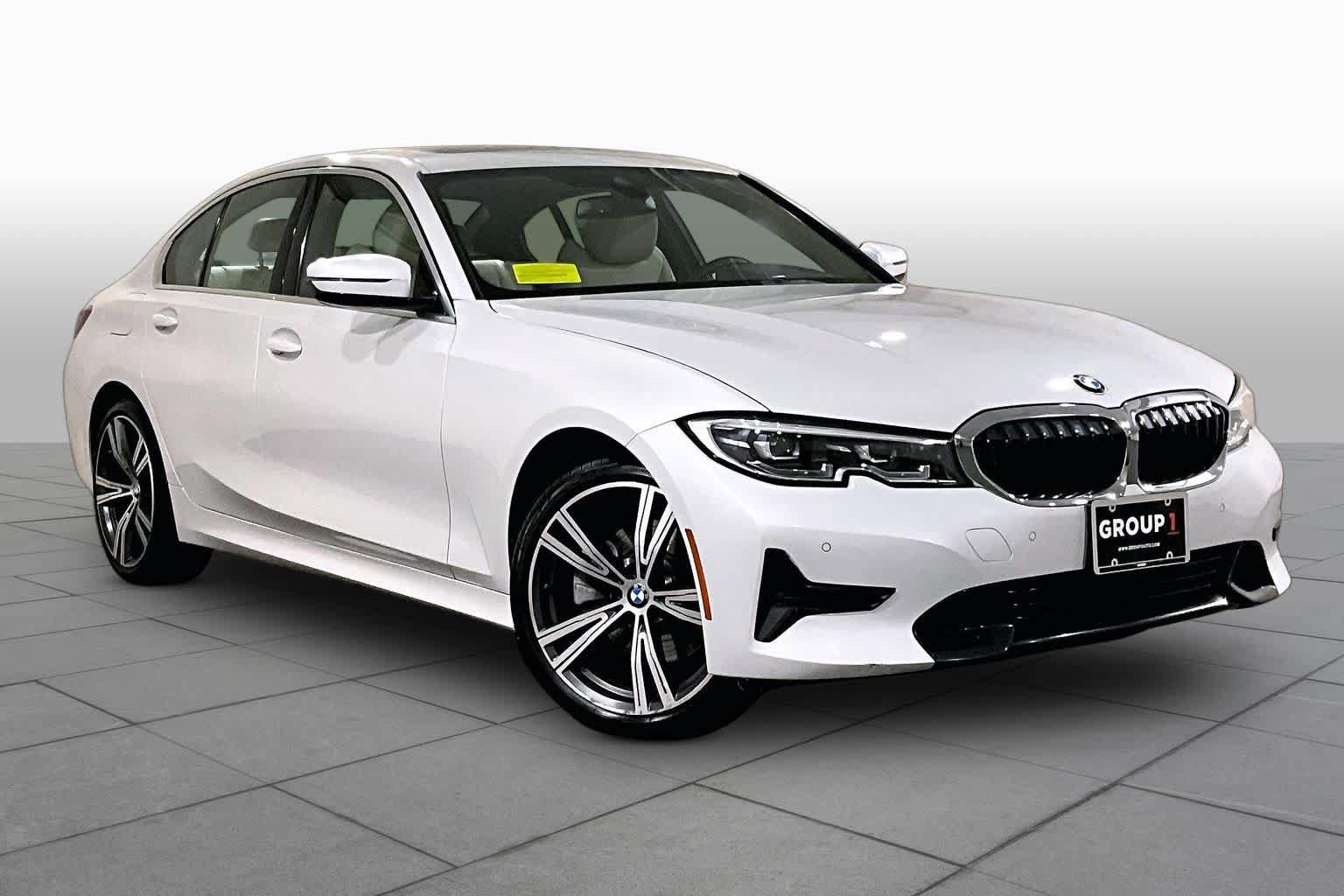 Used 2022 BMW 330i xDrive Sedan w/ Driving Assistance Package AWD/4WD image 2